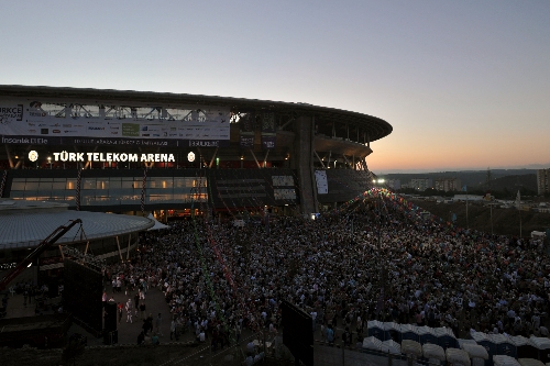 TT Arena’da Türkçe şöleni