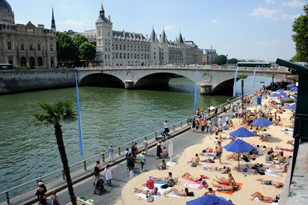 Paris Plajı açıldı