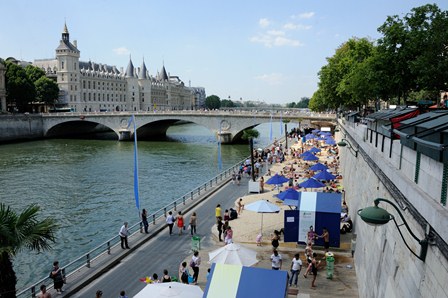 Paris Plajı açıldı