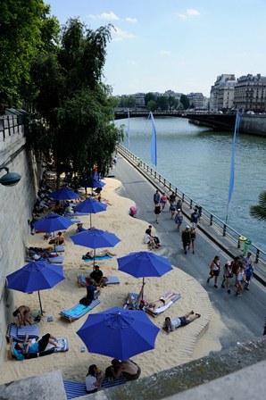 Paris Plajı açıldı