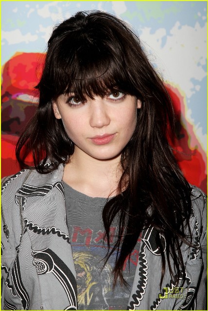 Daisy Lowe