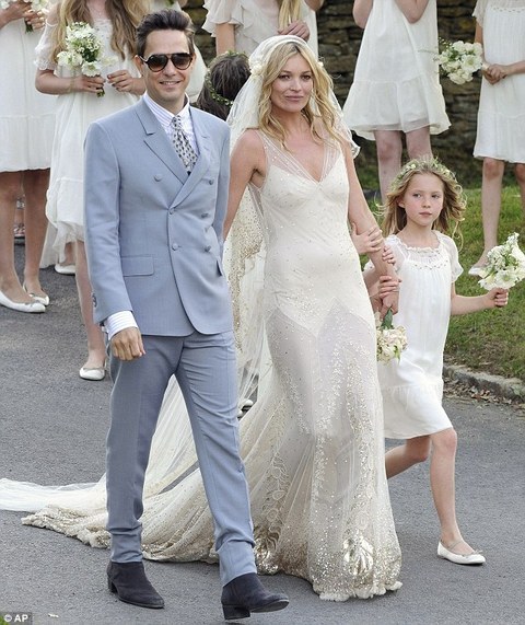 Kate Moss ve Jamie Hince'n düğünü'nden kareler