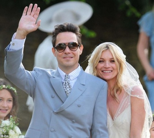 Kate Moss ve Jamie Hince'n düğünü'nden kareler