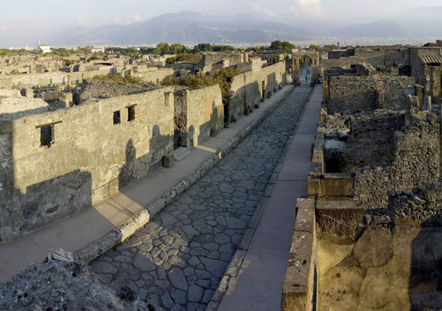 Taş kesilen şehir Pompei