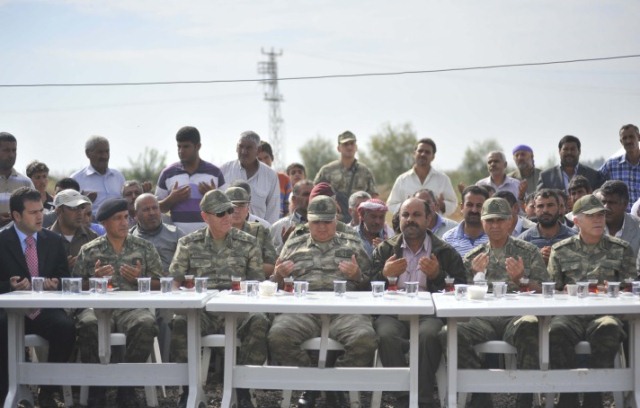 Org. Necdet Özel Suriye Sınırında