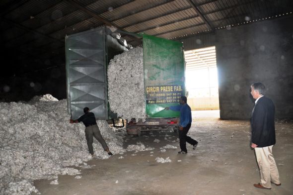 İşçi bulamadı makine aldı