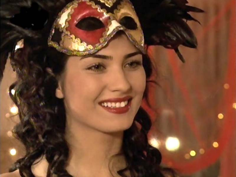 Tuba Büyüküstün