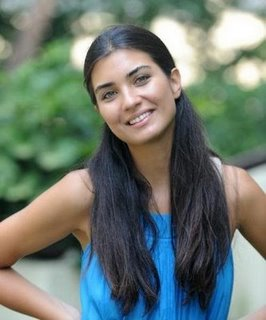 Tuba Büyüküstün