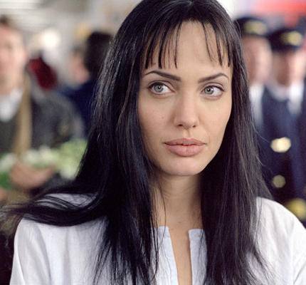 Dünden bugüne Angelina Jolie