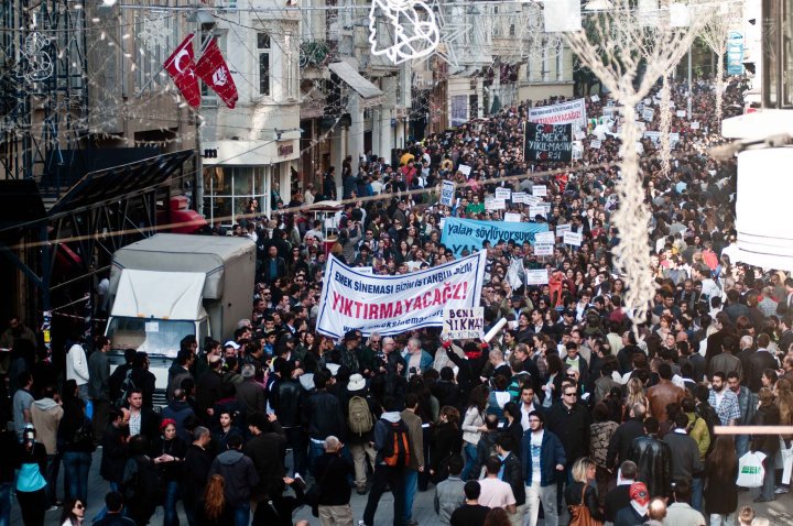 Emek sineması yıkılmasın