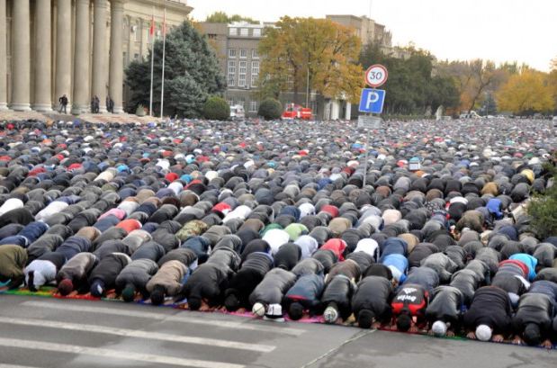 İslam dünyası Kurban Bayramını kutluyor