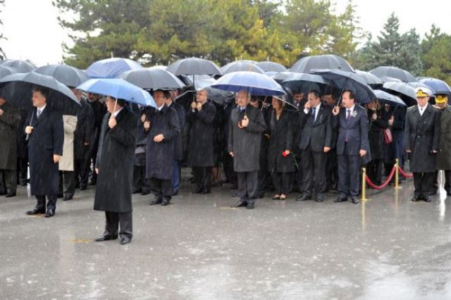 Atatürk'ü özlemle anıyoruz!