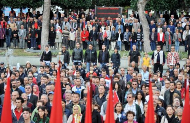 Atatürk'ü özlemle anıyoruz!