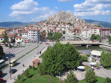 İllerine kafa tutan ilçeler