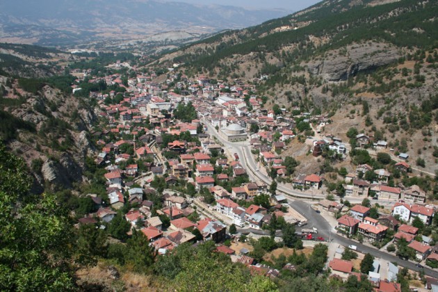 İllerine kafa tutan ilçeler