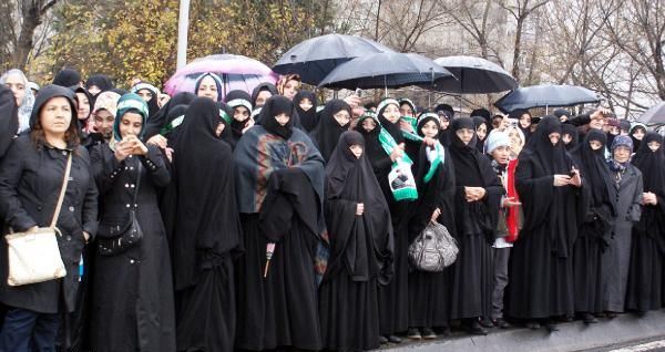 Cezaevi Önünde 'Cübbeli' İzdihamı