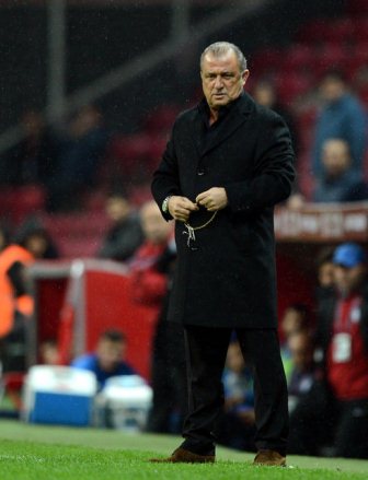 Terim tespih çekti!