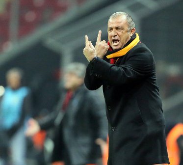 Terim tespih çekti!