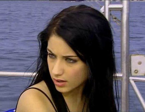 Hazal Kaya