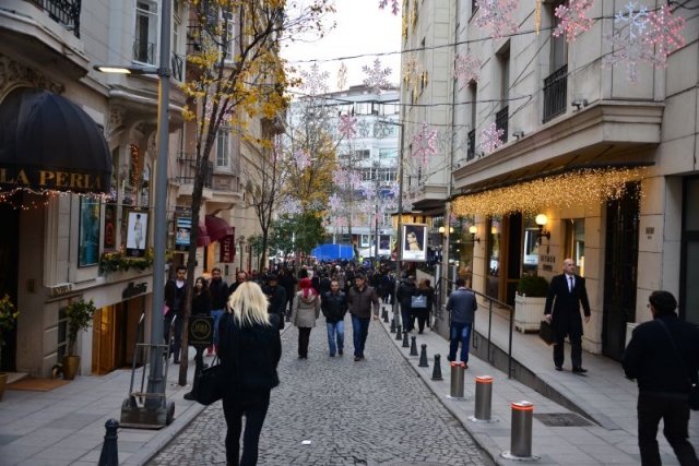 Nişantaşı sokaklarında yeni yıl heyecanı