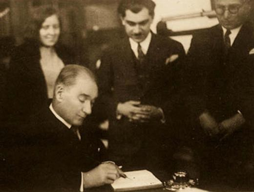 Atatürk'ün kendi ağzından hayat hikayesi