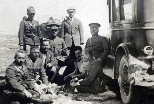 Atatürk'ün kendi ağzından hayat hikayesi