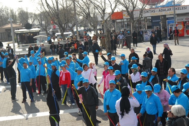 İBB Darülaceze sakinlerine unutulmaz bir hafta yaşattı