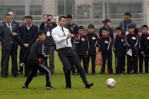 David Beckham fena tökezledi!