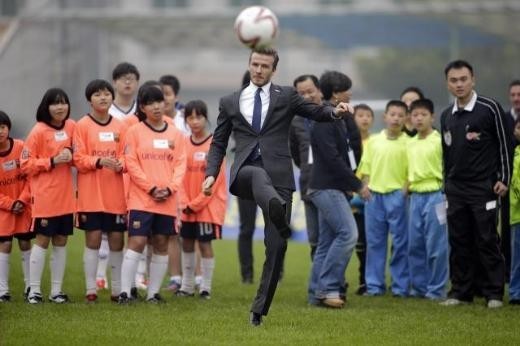 David Beckham fena tökezledi!