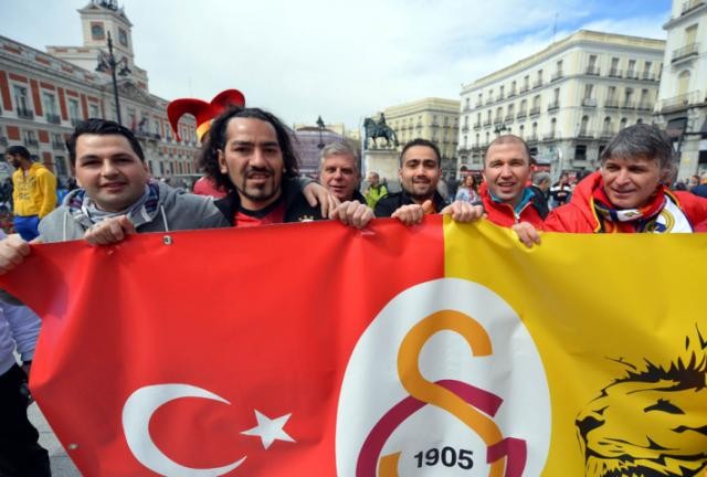 Madrid sokakları sarı kırmızı