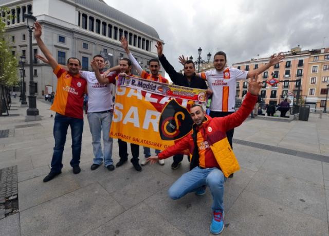 Madrid sokakları sarı kırmızı