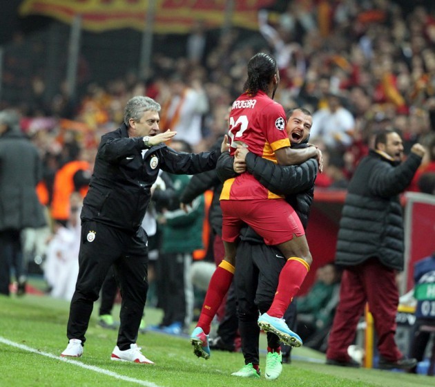 Dünya Galatasaray'ı böyle övdü!