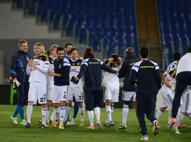 Avrupa'da Fenerbahçe depremi!