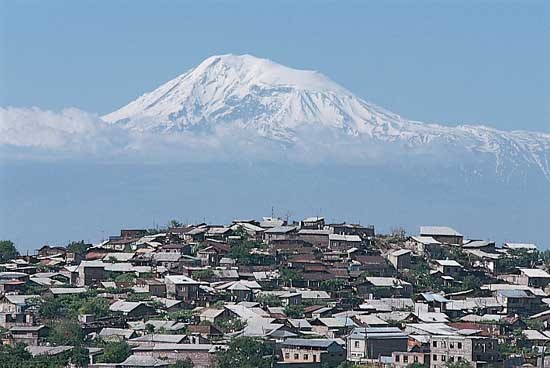 Hangi ülkenin kaç askeri var?