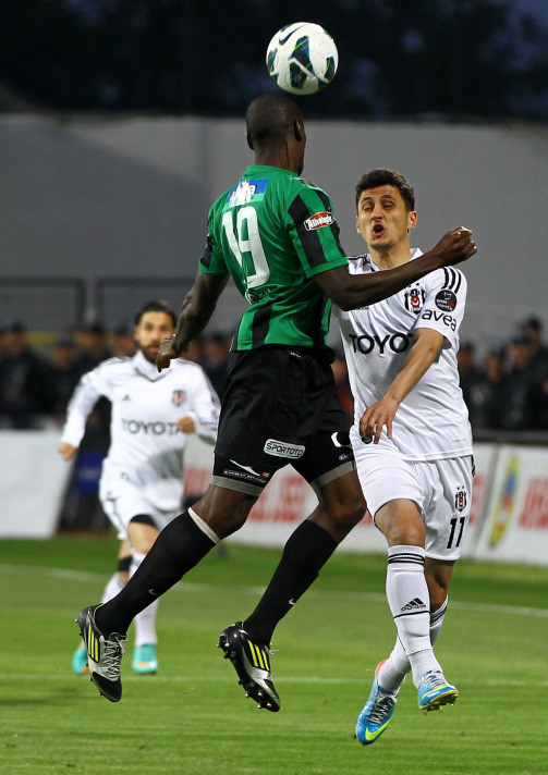 Beşiktaş Manisa'da yıkıldı