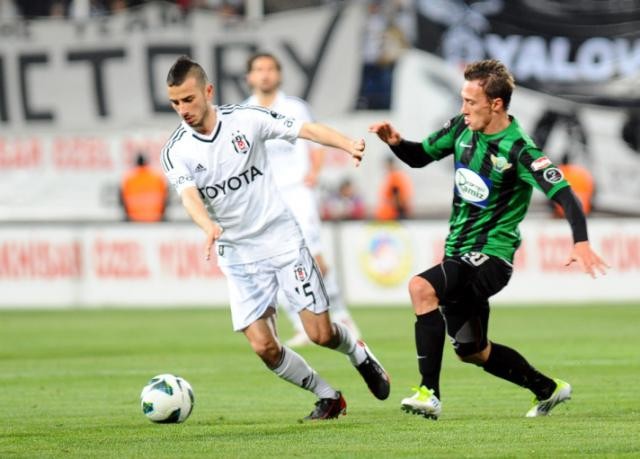 Beşiktaş Manisa'da yıkıldı