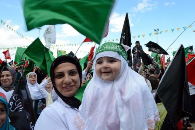 Diyarbakır'da Kutlu Doğum mitingi: Nevruz alanı doldu