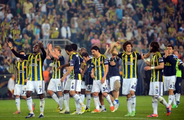 Twitter'da derbi geyikleri