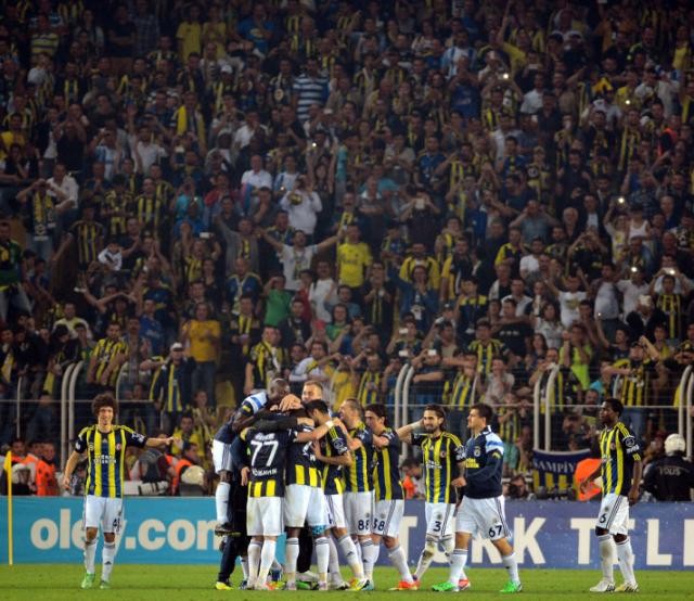 Twitter'da derbi geyikleri