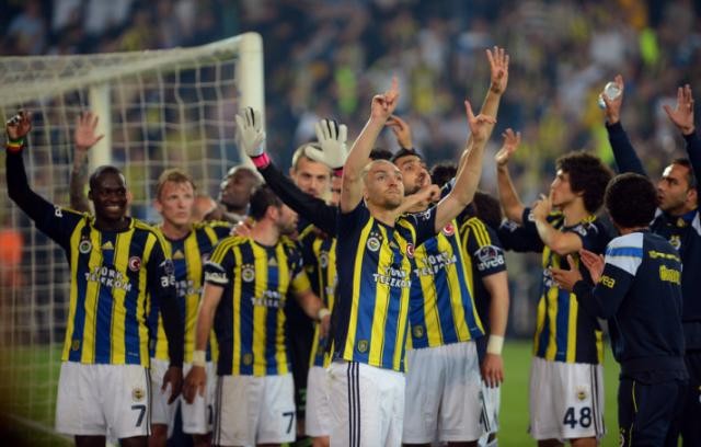 Twitter'da derbi geyikleri