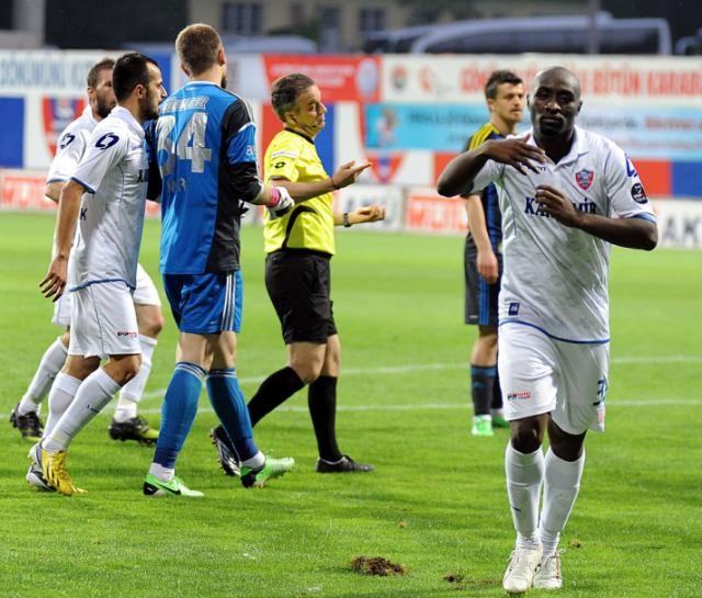 Karabükspor - Fenerbahçe maçından fotoğraflar