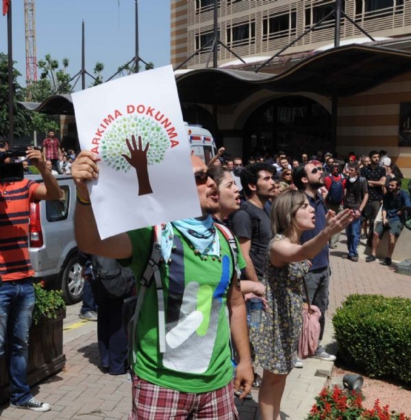 Gezi Parkına polis müdahalesi!