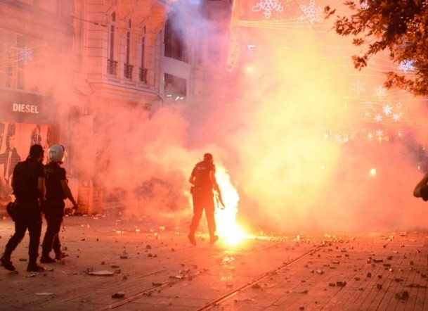 Polise atılan şeye inanamayacaksınız!