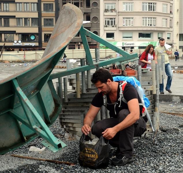 Taksim'de hayat normale dönüyor