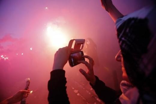 Taraftar grupları Taksim'e yürüdü