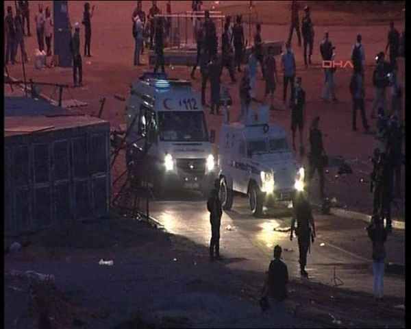 Taksim Meydanı ve Gezi Parkı'na müdahale