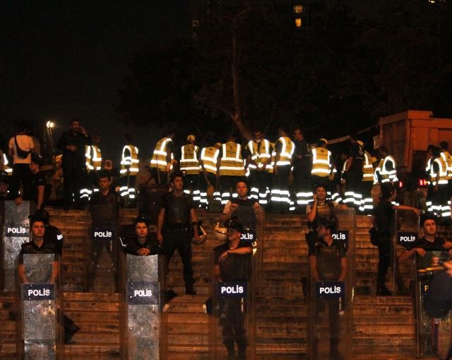 Taksim Meydanı ve Gezi Parkı'na müdahale