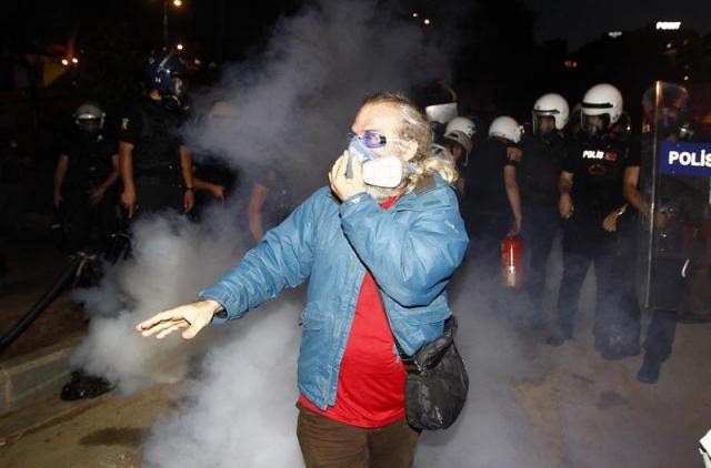 Taksim Meydanı ve Gezi Parkı'na müdahale