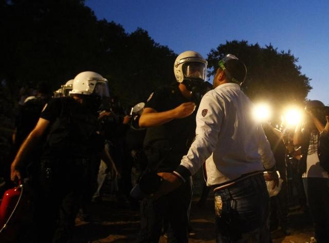 Taksim Meydanı ve Gezi Parkı'na müdahale