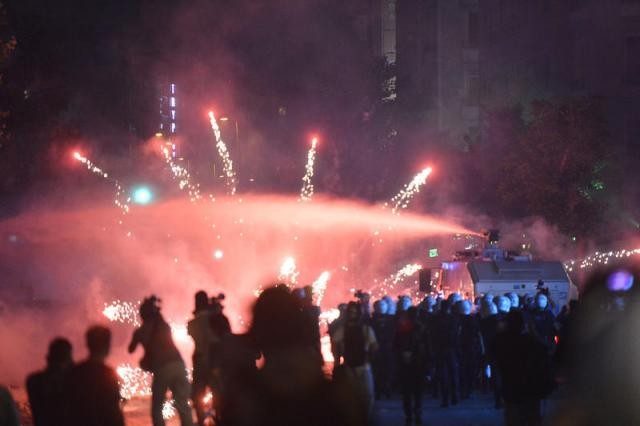 Taksim Meydanı ve Gezi Parkı'na müdahale